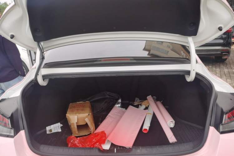 Used Hyundai Elantra 2021 1.5L CVT LUX Prestige Edition Trunk