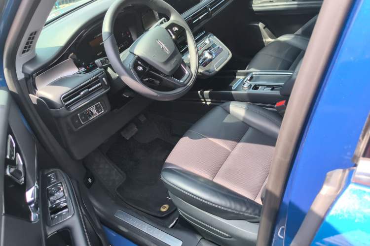 Used Lincoln Corsair 2022 2.0T Two-Wheel Drive Deluxe Edition Left Front Seat