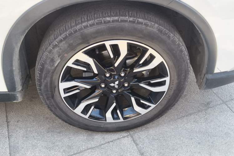 Used Mitsubishi Outlander 2020 2.0L Two-Wheel Drive Enjoyment Version 5 Seats
