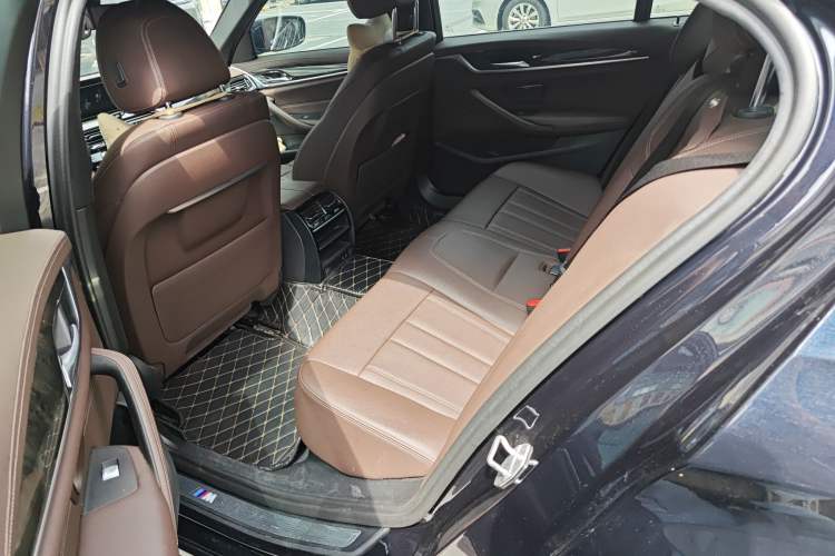 Used BMW 5 Series 2020 525Li M Sport Package