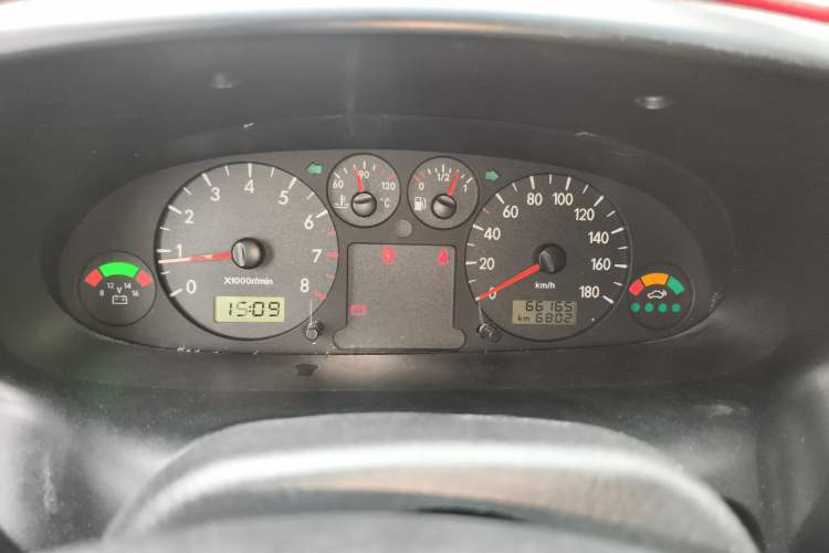 Used JAC Group Refine 2015 2.0L Shuttle Gasoline Long-Wheelbase Standard Version HFC4GA3-3D