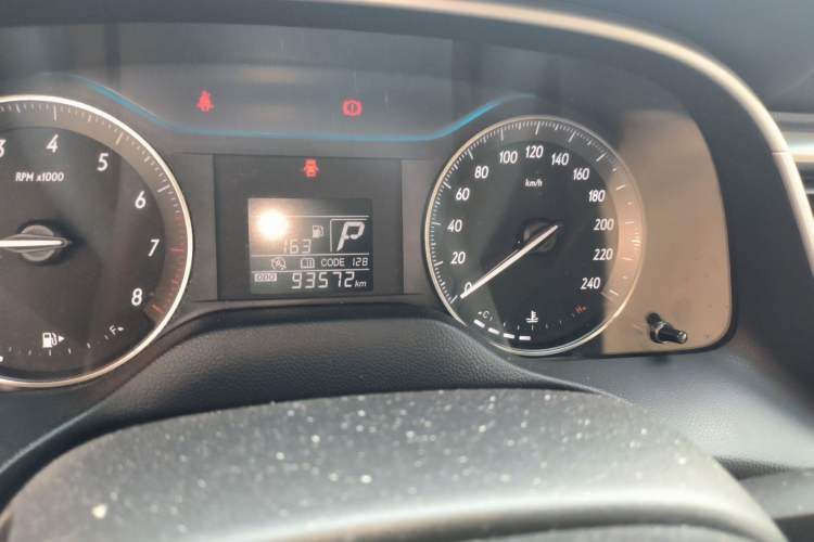 Used Buick GT 2017 15N Automatic Entry-Level Trim Odometer Close Up