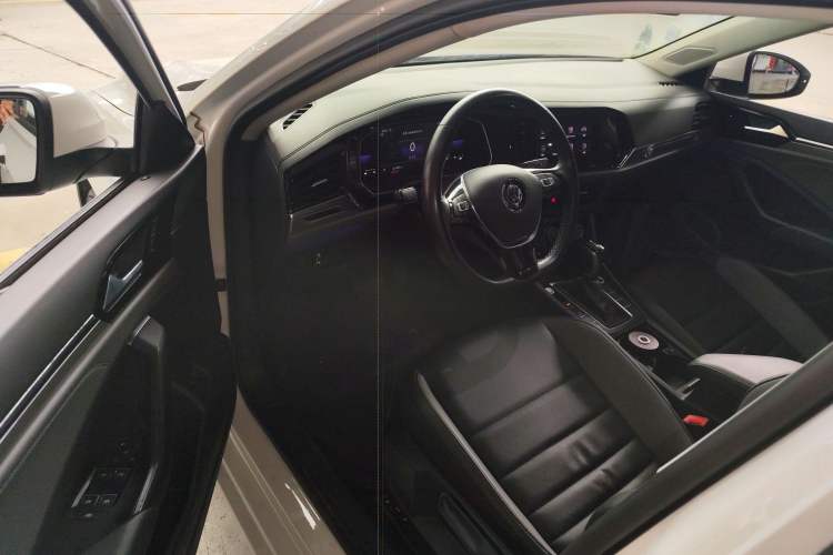 Used Volkswagen Sagitar 2021 200TSI DSG Excellence Edition
