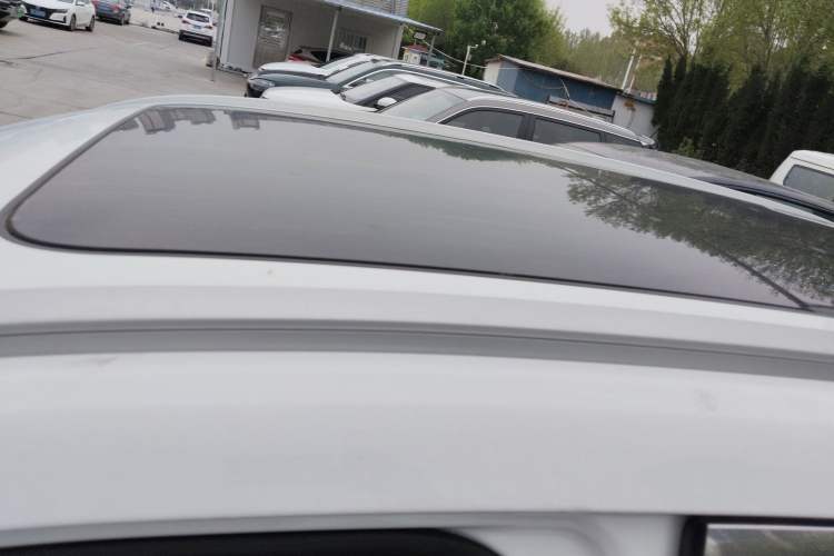 Used Geely Galaxy L7 2023 1.5T 115 km Starship Roof