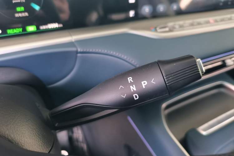 Used VOYAH FREE 2024 Ultra-Long Range Intelligent Driving Version Gear Lever