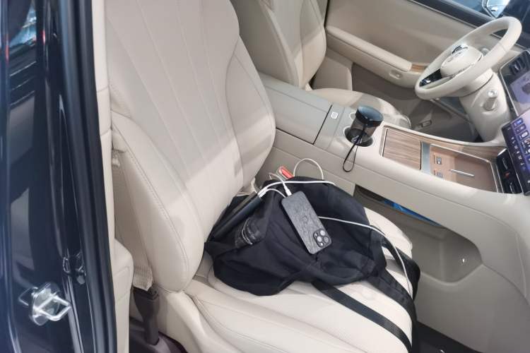 Used Hima AITO M7 2026 Model Range-Extending Max All-Wheel Drive 5-Seater Version
