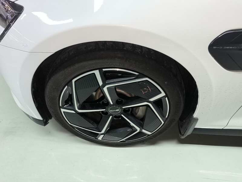 Used BYD Seal 2022 700 km Long-Range Rear-Wheel-Drive Version — 22