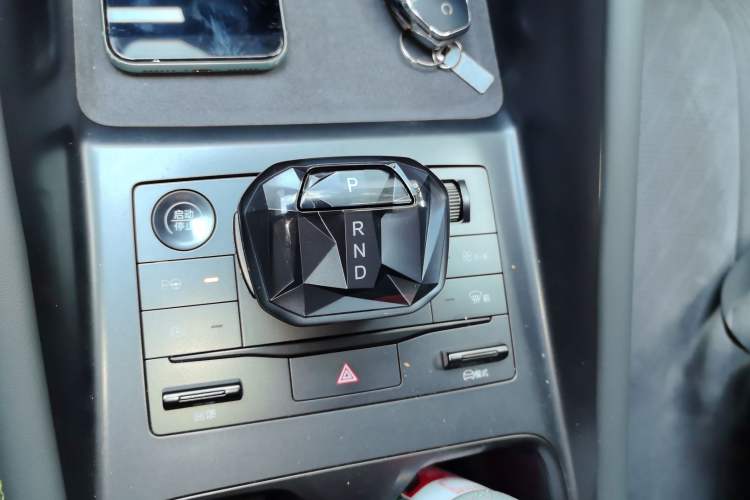 Used BYD Song L EV 2025 Intelligent Driving Version 602 km Range LiDAR-equipped All-Wheel-Drive Type
