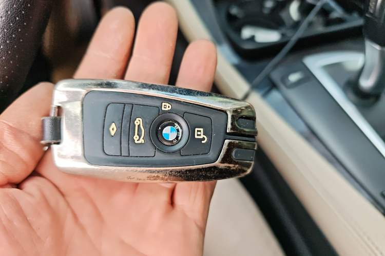 Used BMW 5 Series 2011 523Li Luxury Model Vehicle Key