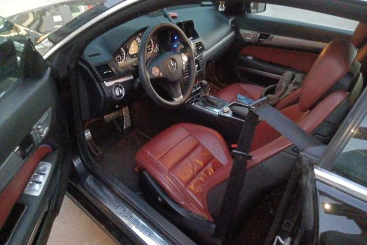 Used Mercedes-Benz E-Class 2010 E 260 CGI Coupe
