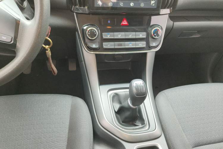 Used Hyundai ix35 2018 2.0L Manual Two-Wheel Drive Zhiyong·Changzhi Edition
