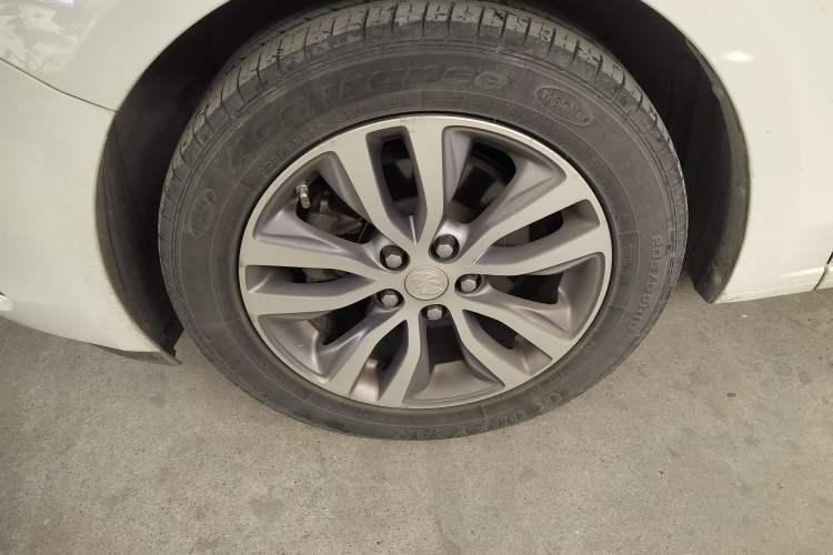 Used Buick GT 2018 18T Automatic Elite Model
