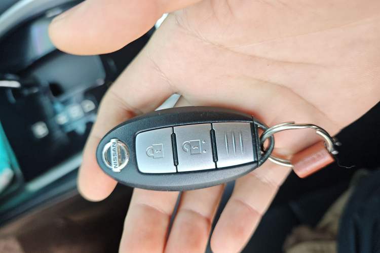 Used Nissan X-Trail 2014 2.0L CVT Smart Edition 2WD
