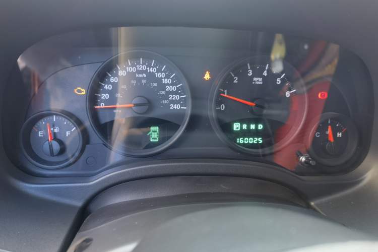 Used Jeep Compass 2012 2.4L four-wheel-drive sport version
