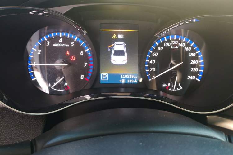 Used Venucia D60 2018 1.6L CVT Smart Connect Elite Edition Odometer Close Up