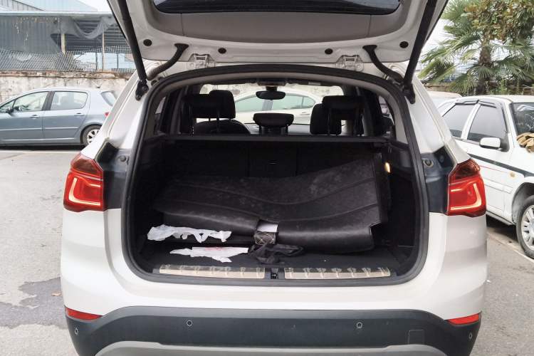 Used BMW X1 2019 sDrive20Li Leading Model
