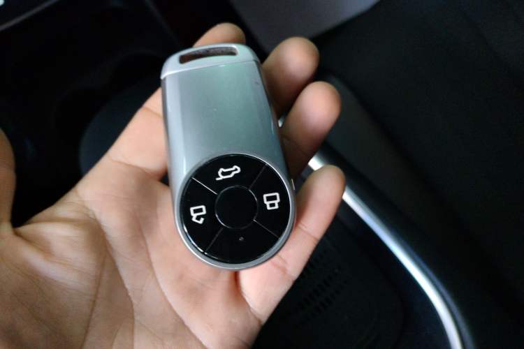 Used ORA Good Cat GT 2023 Mulan Edition 401km Luxury Version Vehicle Key