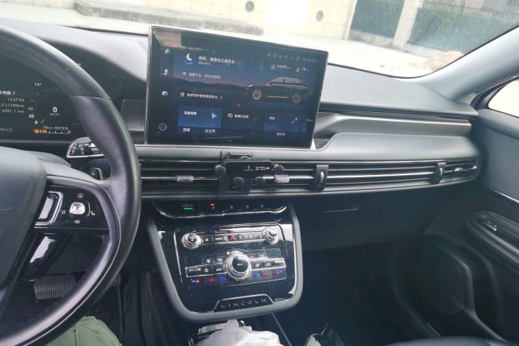 Used Lincoln Corsair 2022 2.0T Two-Wheel Drive Deluxe Edition