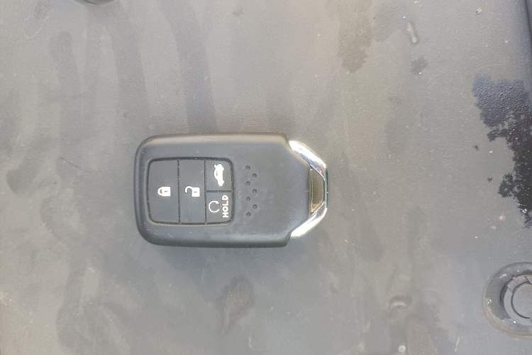 Used Honda Civic 2016 220TURBO CVT Luxury Edition Vehicle Key