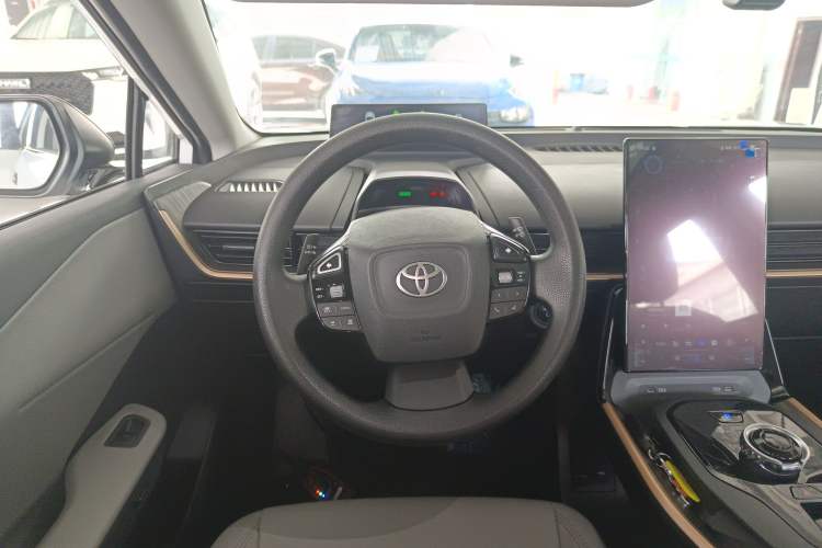 Used Toyota bZ3 2024 517 km Elite PRO Steering Wheel