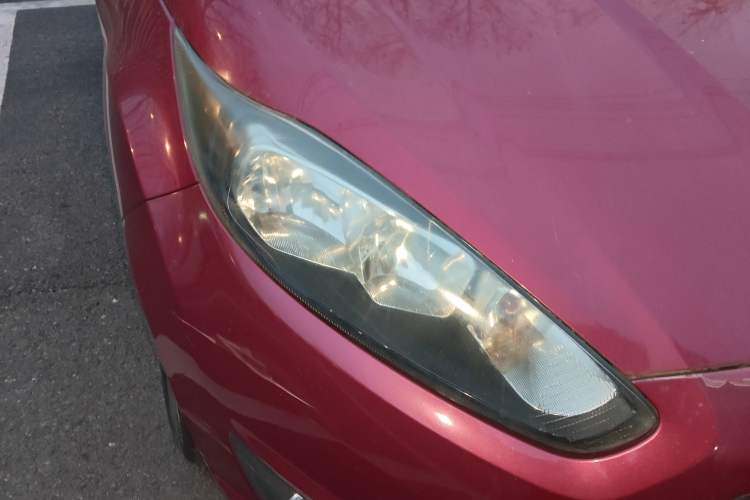 Used Ford Fiesta 2013 Hatchback 1.5L Automatic Fashion Edition