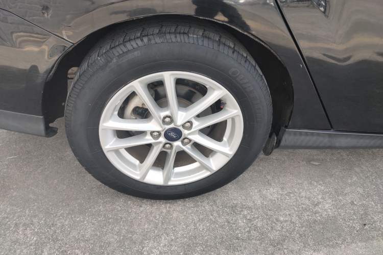 Used Ford Focus 2017 Sedan 1.6L Automatic Fashion Edition Smart Drive Version