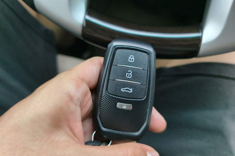 Used Toyota Prado 2010 4.0L Automatic TX Vehicle Key
