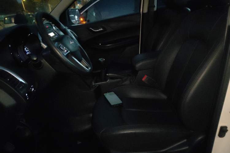 Used JMC Baodian 2020 2.5T Diesel 4x4 Comfort Edition Standard Wheelbase JX4D25A6L
