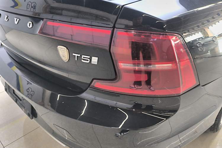 Used Volvo S90 2020 T5 Zhiyi Luxury Edition