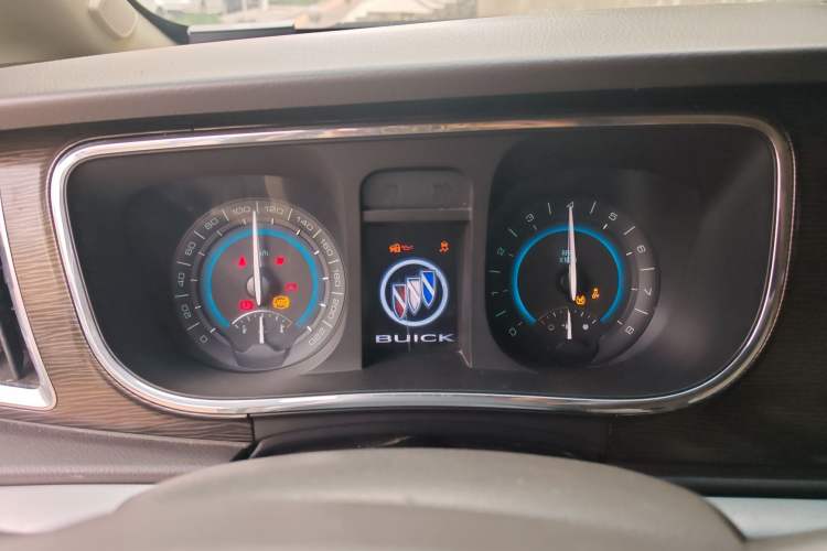 Used Buick GL8 2011 2.4L LT Luxury Business Executive Edition Instrument Cluster