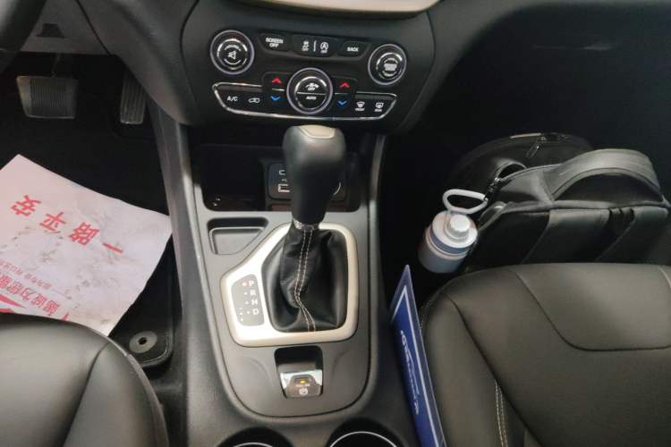 Used Jeep Cherokee 2017 2.0L Superior Edition