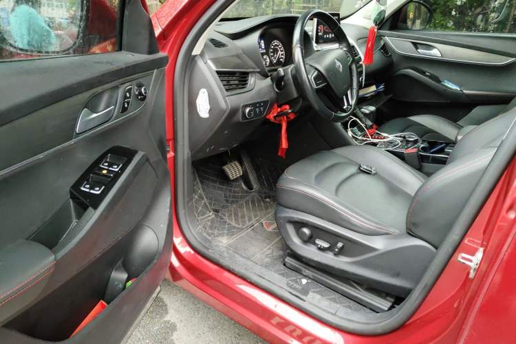 Used BORGWARD BX5 2017 20TGDI Automatic Two-Wheel Drive Pioneer Edition
