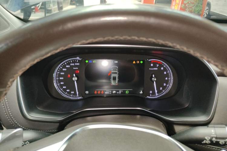 Used Roewe RX8 2019 30T Smart Connectivity Two-Wheel Drive Supreme Flagship Edition
