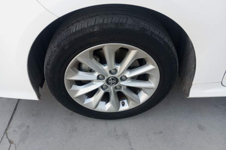 Used Toyota Corolla 2021 Dual-Motor 1.8L E-CVT Elite Edition