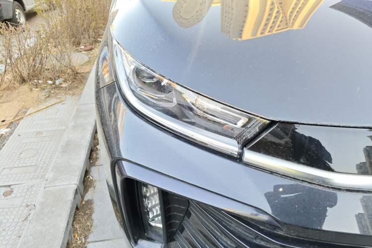 Used EXEED Lingyun 2023 400T Two-Wheel Drive StarRui Pro Edition Right Front Headlight