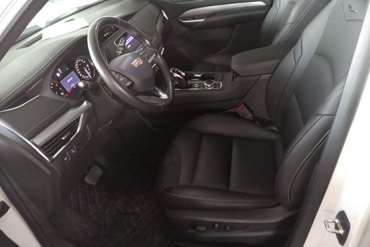 Used Cadillac XT4 2020 28T Two-Wheel-Drive Leading Version
