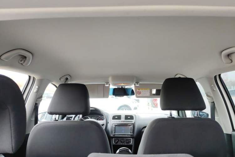 Used Volkswagen Polo 2014 1.4L Automatic Comfort Edition Headliner
