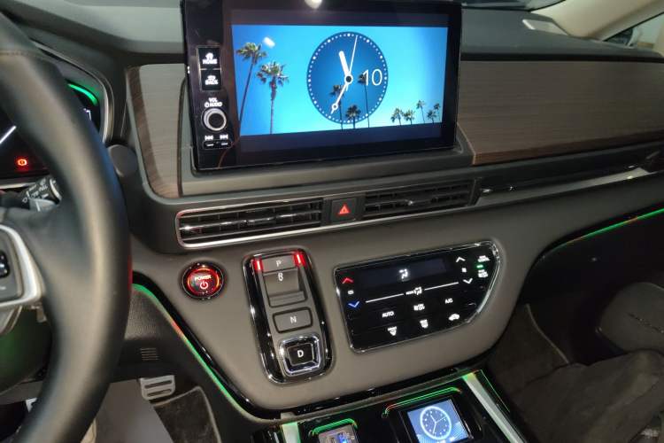 Used Honda Odyssey 2024 2.0L eHEV Sharp & Smart Edition