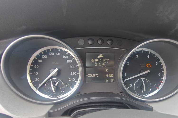 Used Mercedes-Benz R-Class 2010 R 350 L 4MATIC