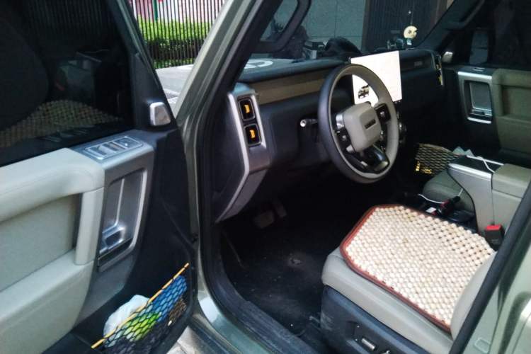 Used iCAR V23 2025 501 Four-Wheel Drive Intelligent Driving Version Driver Seat