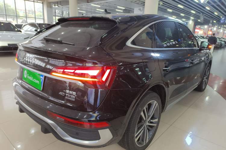 Used Audi Q5L Sportback 2021 40 TFSI Luxury Edition Rear Right 45 Deg