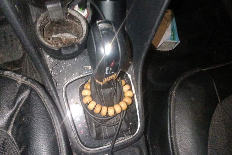 Used Volkswagen Polo 2014 1.6L Cross Polo Automatic Gear Lever