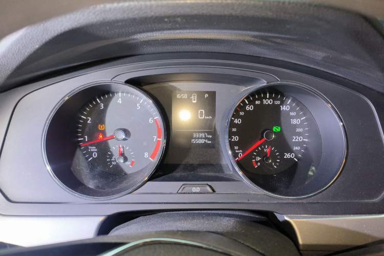 Used Volkswagen Lamando 2015 230TSI DSG Fashion Edition Instrument Cluster