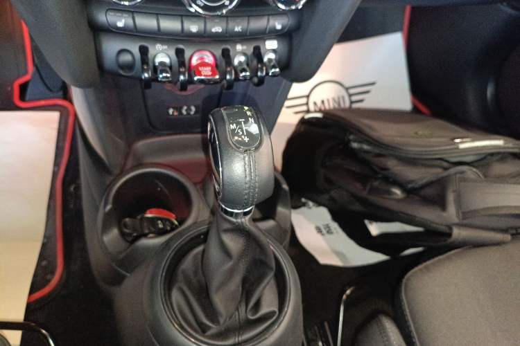 Used MINI MINI 2016 1.5T COOPER