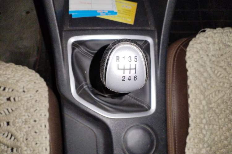 Used Great Wall Wingle 7 2020 2.0T Diesel Two-Wheel Drive Crown Champion Business-Style Compact Pickup GW4D20M Gear Lever