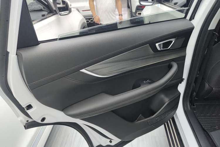 Used Chery Tiggo 8 2023 Kunpeng Edition 290TGDI Automatic Excellence Model