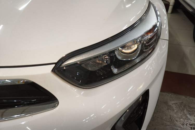 Used Kia kx1 Stonic 2021 1.4L CVT Fun Edition