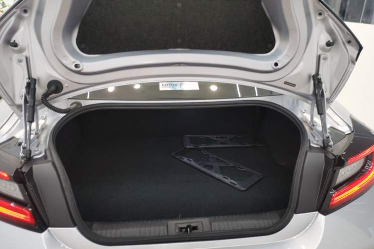 Used Subaru BRZ 2022 2.4L Manual Version Trunk