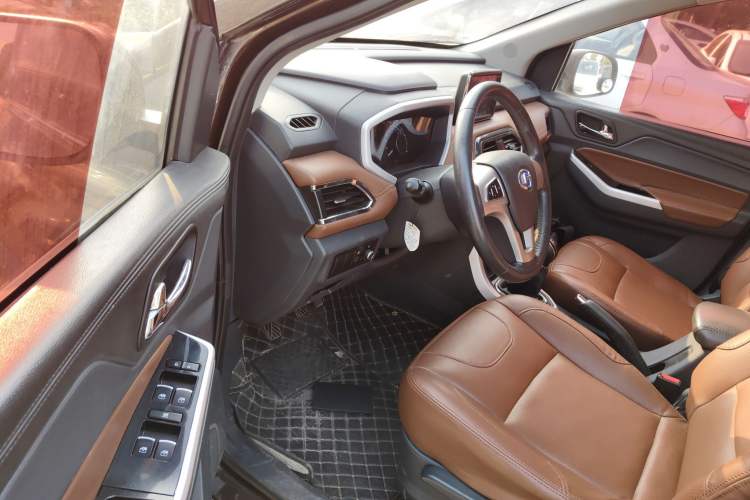 Used BAIC Changhe M70 2017 1.5L manual luxury cabin