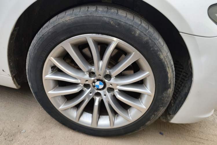 Used BMW 5 Series 2014 525Li Luxury Design Package
